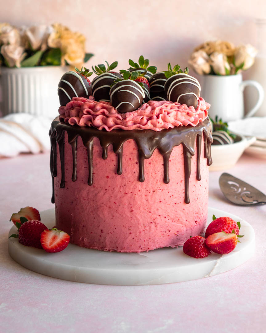 Chocolate Cake With Strawberry Filling - Give Recipe