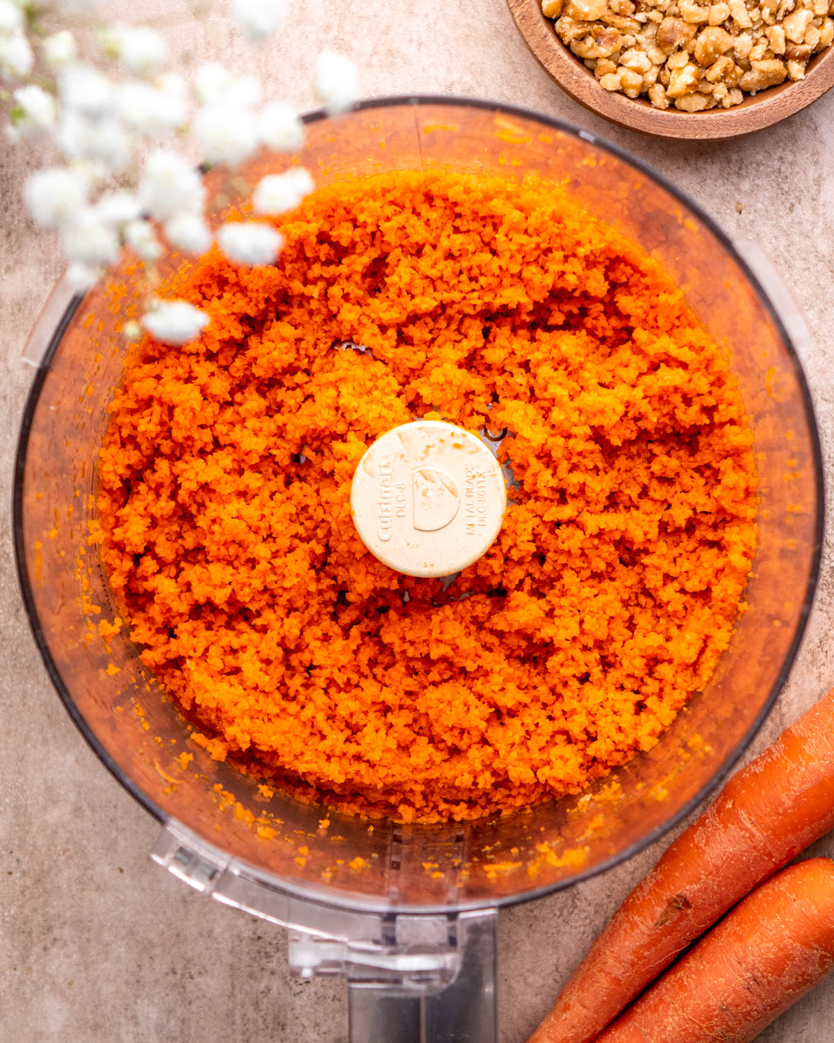 carrots in fine bits in food processor 